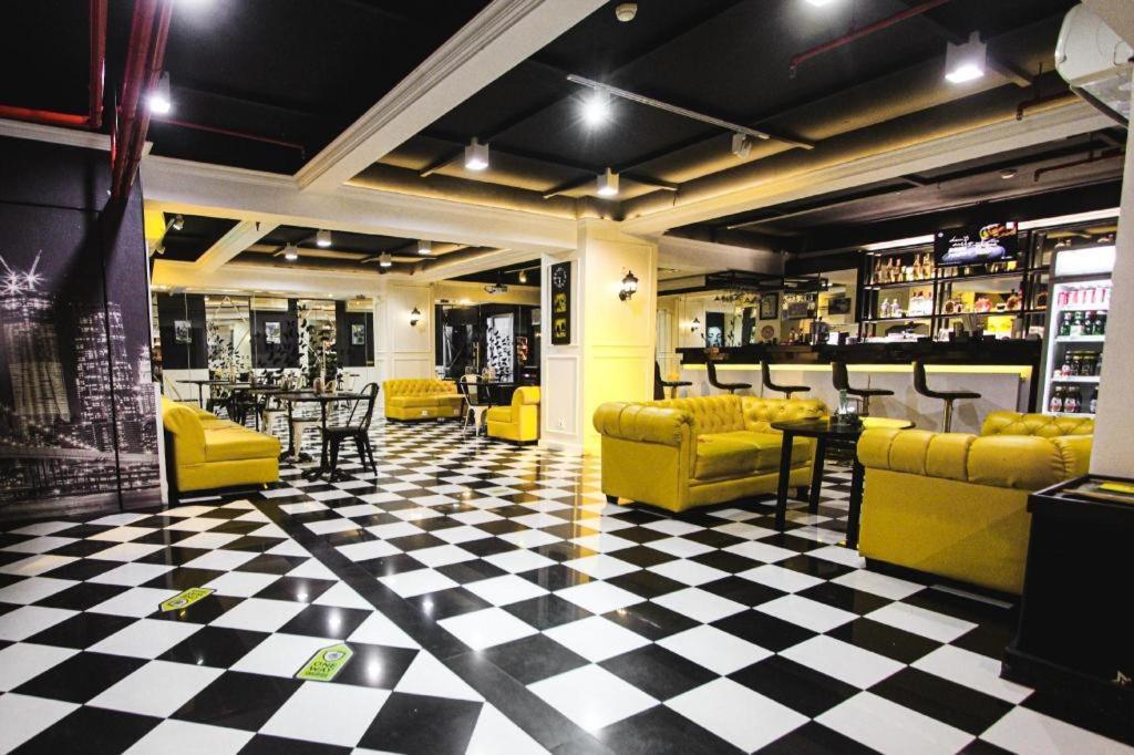 Grand Darmo By Amithya Hotel Surabaya