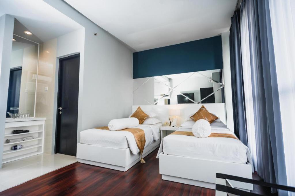 Grand Darmo By Amithya Hotel