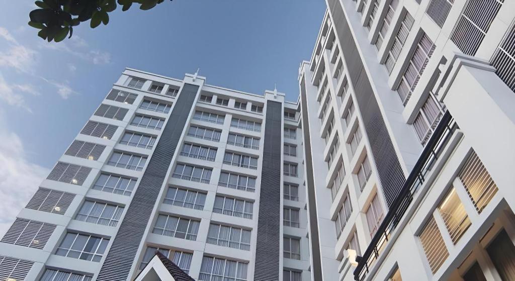 Hotel Grand Darmo By Amithya